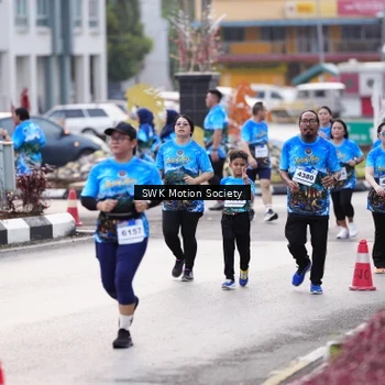 Runner Photo 7606061