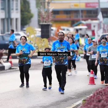 Runner Photo 7606062