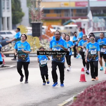 Runner Photo 7606067