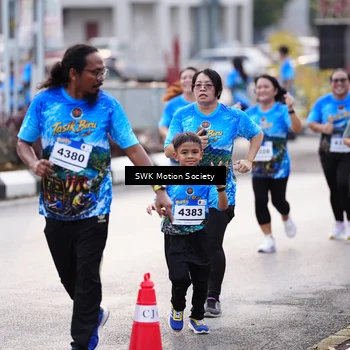 Runner Photo 7606068
