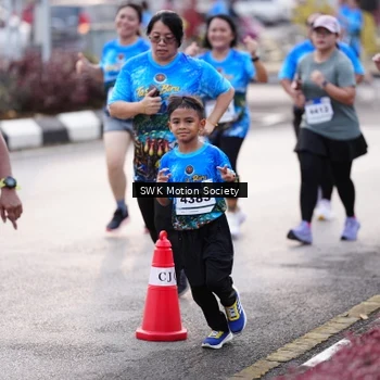 Runner Photo 7606071