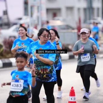 Runner Photo 7606073
