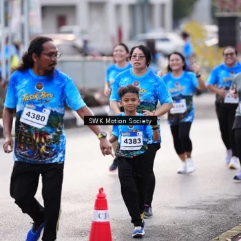 Runner Photo 7606078