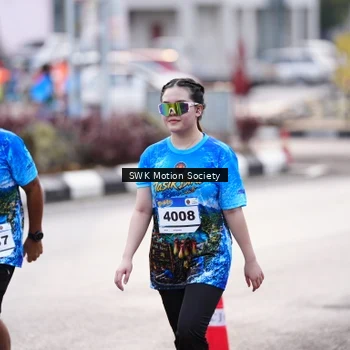 Runner Photo 7606080