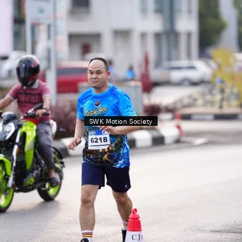 Runner Photo 7606085