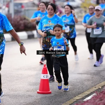 Runner Photo 7606092