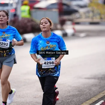 Runner Photo 7606102