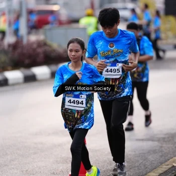 Runner Photo 7606113