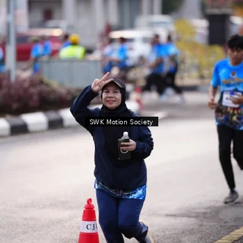 Runner Photo 7606114