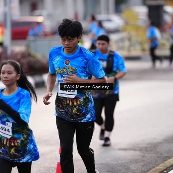 Runner Photo 7606115