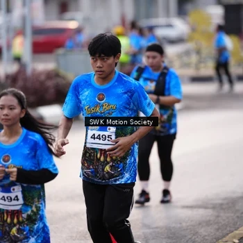 Runner Photo 7606116