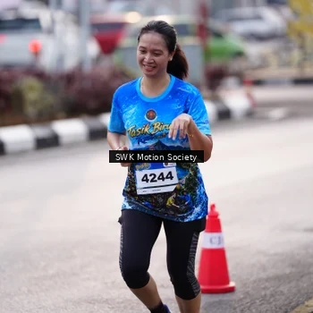 Runner Photo 7606135