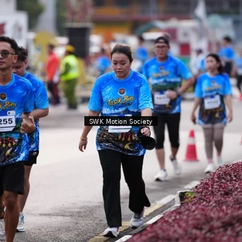 Runner Photo 7606145