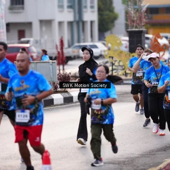 Runner Photo 7606185