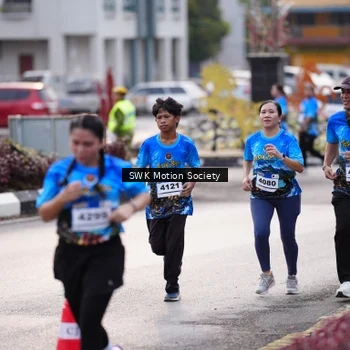 Runner Photo 7606214