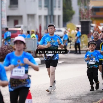 Runner Photo 7606238