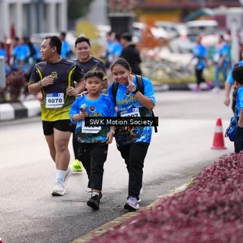 Runner Photo 7606244
