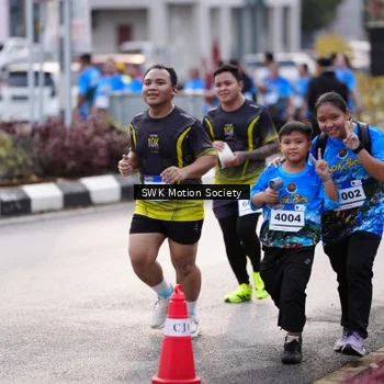 Runner Photo 7606252