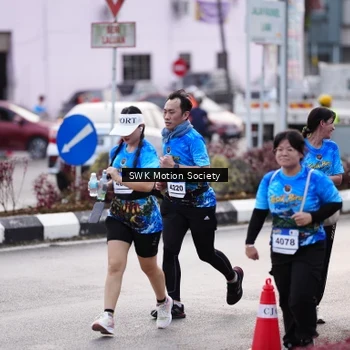 Runner Photo 7606292