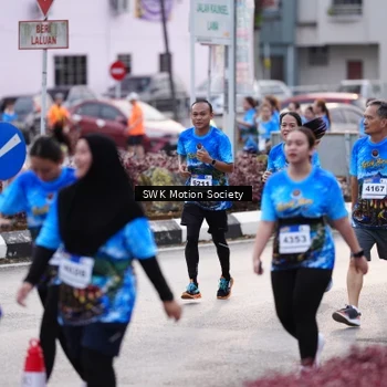 Runner Photo 7606310