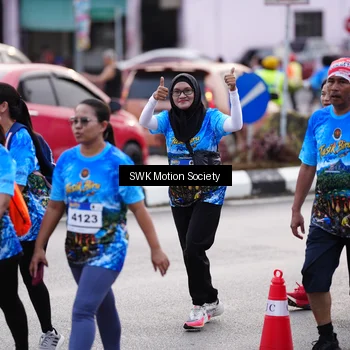 Runner Photo 7606340