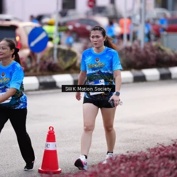 Runner Photo 7606343