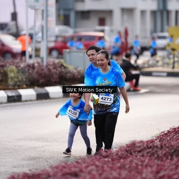 Runner Photo 7606345