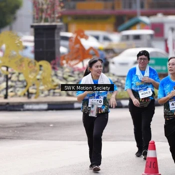 Runner Photo 7606361