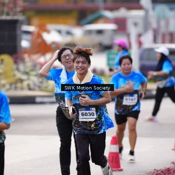 Runner Photo 7606367