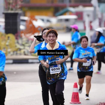 Runner Photo 7606373