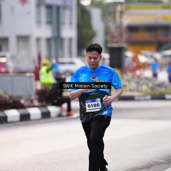 Runner Photo 7606424