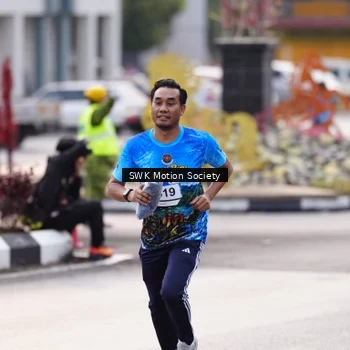 Runner Photo 7606426