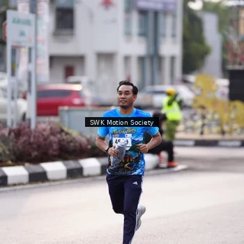 Runner Photo 7606433