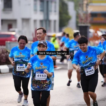 Runner Photo 7606441