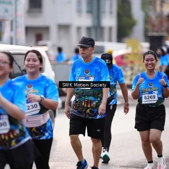 Runner Photo 7606464