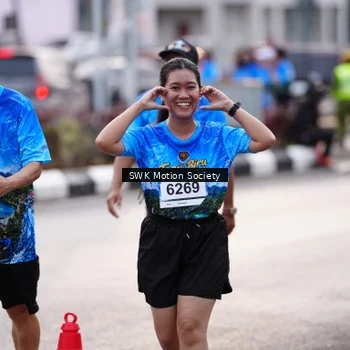 Runner Photo 7606475