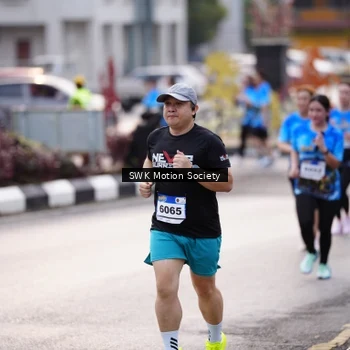 Runner Photo 7606536