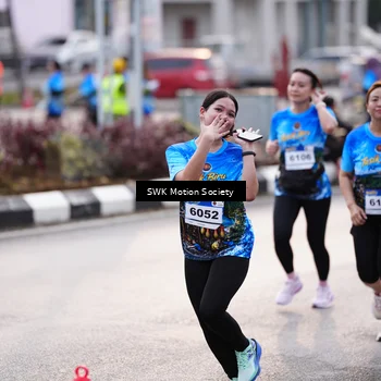 Runner Photo 7606565