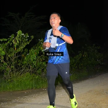 Runner Photo 7606594