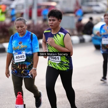 Runner Photo 7606599