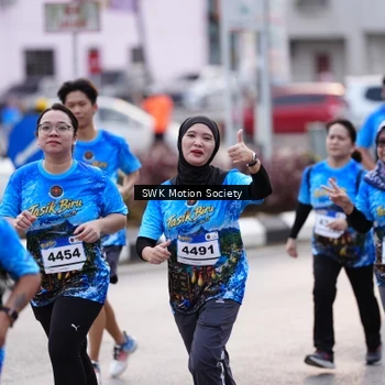 Runner Photo 7606642