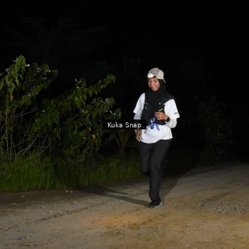 Runner Photo 7606681