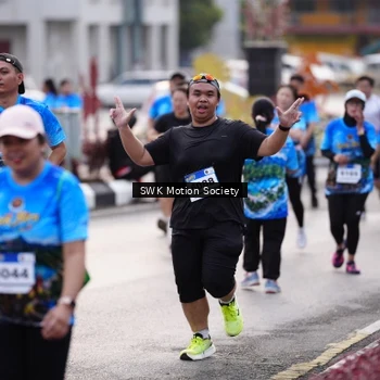 Runner Photo 7606682