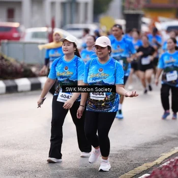 Runner Photo 7606685