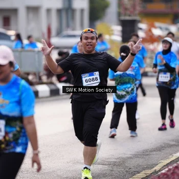 Runner Photo 7606686