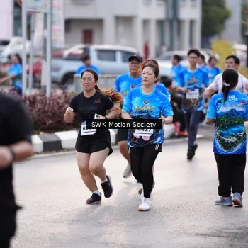 Runner Photo 7606698