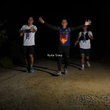 Runner Photo 7606712