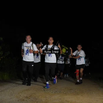 Runner Photo 7606759