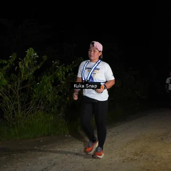 Runner Photo 7606810