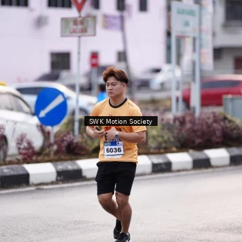 Runner Photo 7606821